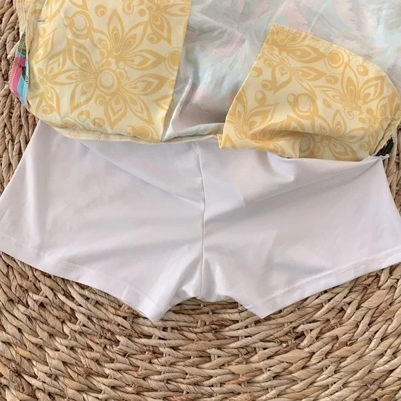 Loudmouth Flamingo Island Skort - Picture 12 of 15